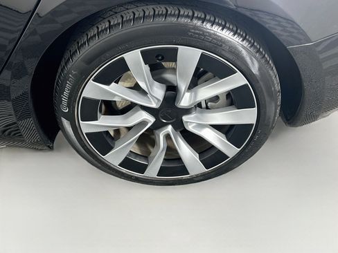 Used 2024 Tesla Model 3 Long Range AWD/4WD image 11