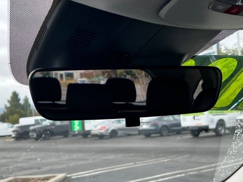 Certified 2025 Kia Sorento S image 26