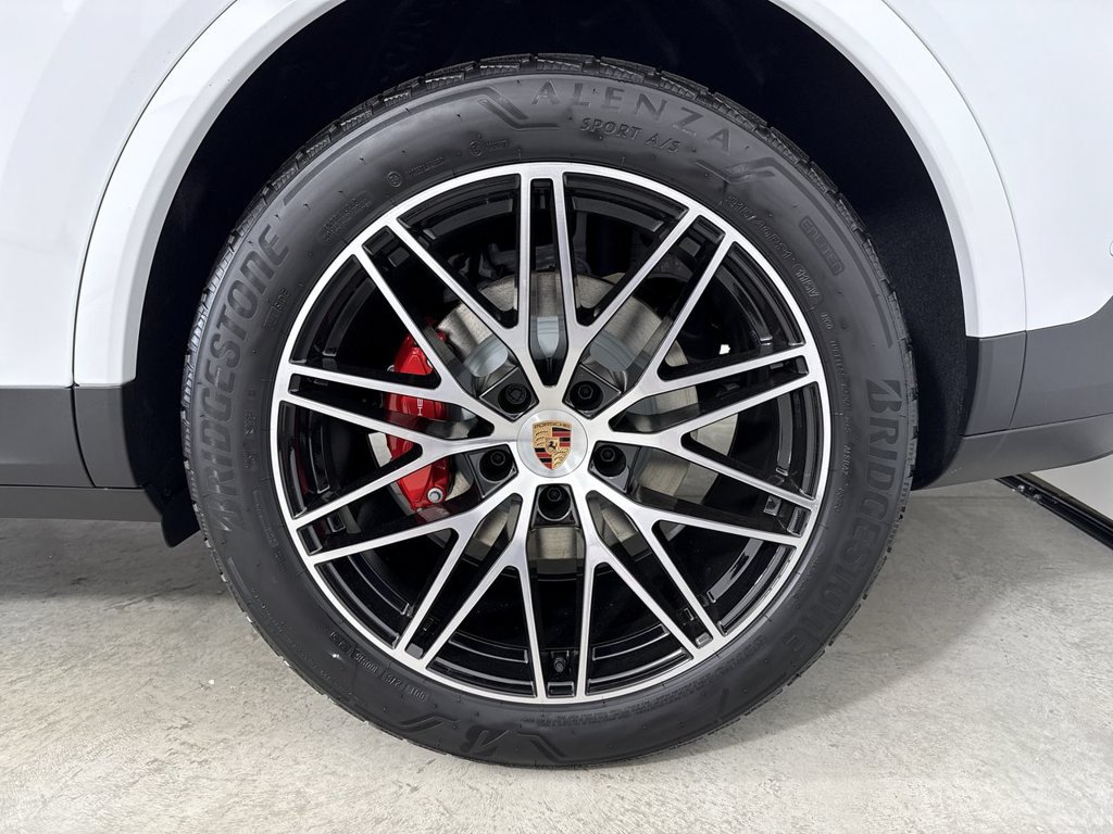 Certified 2026 Porsche Cayenne S AWD/4WD image 14