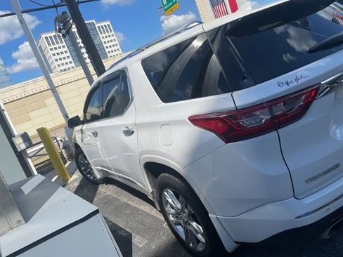 Used 2020 Chevrolet Traverse High Country image 4