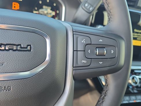 New 2026 GMC Sierra 2500 Denali w/ Denali Reserve Package AWD/4WD image 18
