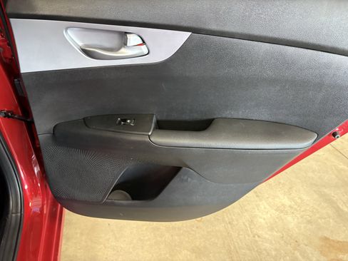 Used 2024 Kia Forte LXS image 31