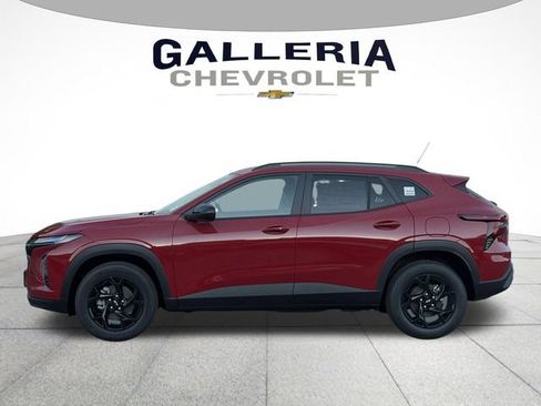 New 2026 Chevrolet Trax LT w/ Driver Confidence Package FWD image 4