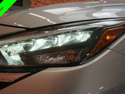 Certified 2025 Nissan Versa SV w/ Trunk Package FWD image 63
