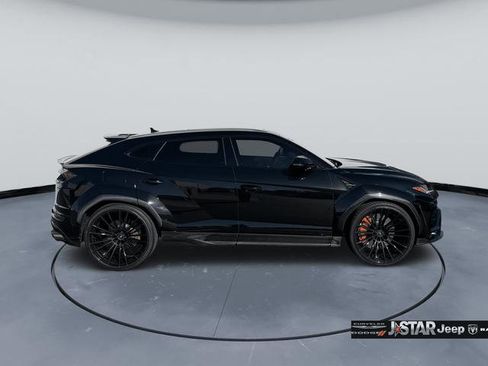 Used 2021 Lamborghini Urus image 4