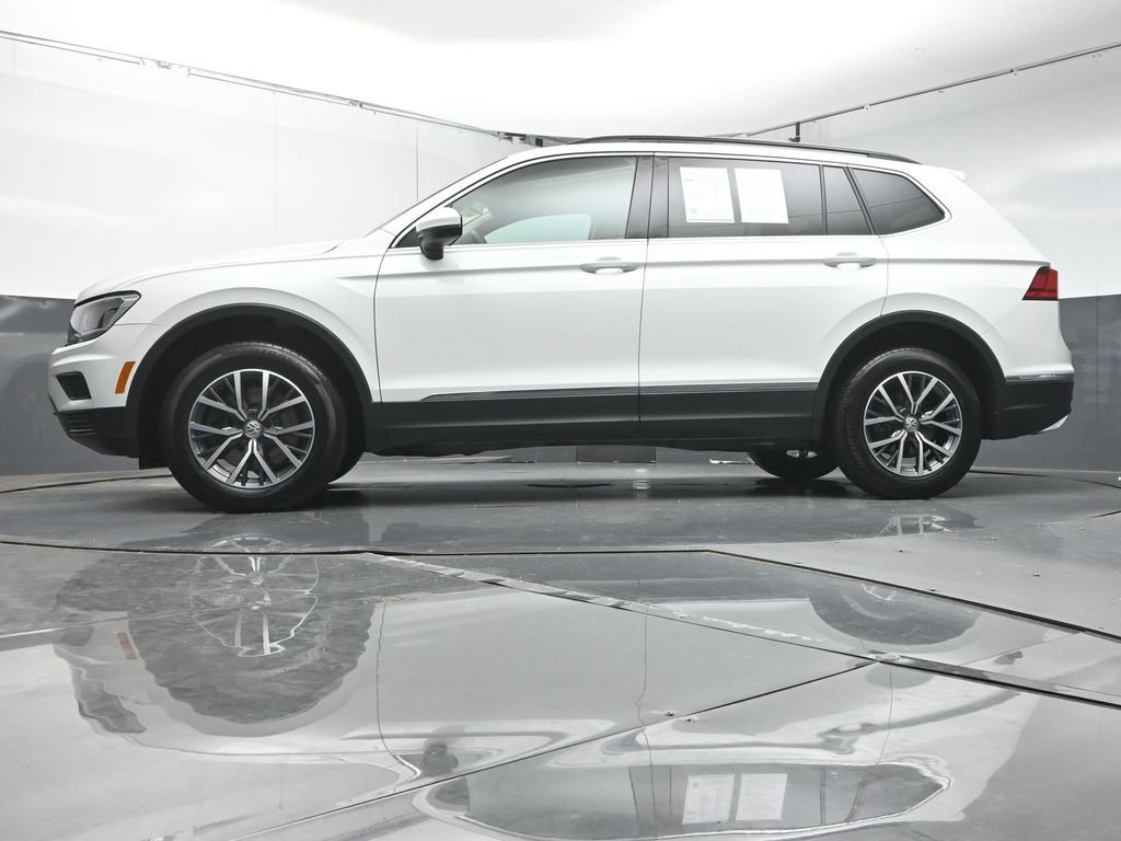 Used 2020 Volkswagen Tiguan SE FWD image 38