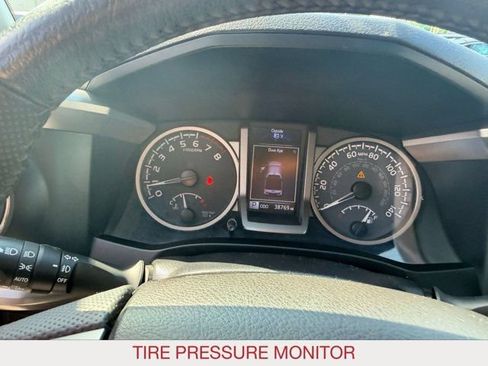 Used 2023 Toyota Tacoma SR5 AWD/4WD image 19