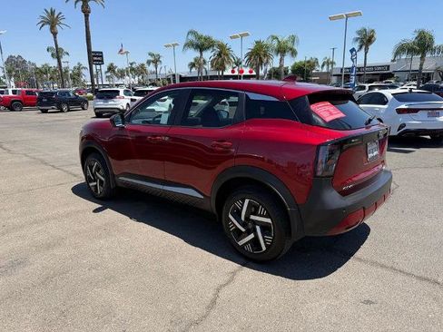 Certified 2025 Nissan Kicks SV FWD image 4