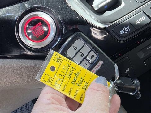 Used 2019 Honda Pilot Touring image 20