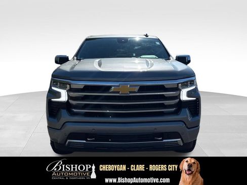 Used 2023 Chevrolet Silverado 1500 High Country w/ Z71 Off-Road Package AWD/4WD image 14