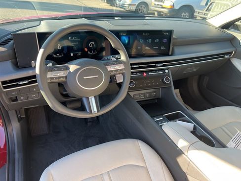 Used 2025 Hyundai Sonata SEL image 8
