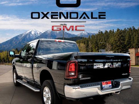Used 2026 RAM 2500 Big Horn AWD/4WD image 5