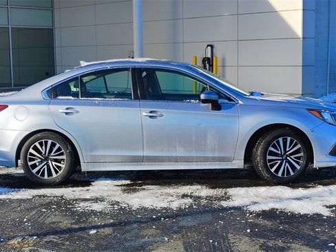 Used 2019 Subaru Legacy 2.5i Premium image 2