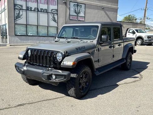 Certified 2023 Jeep Gladiator Sport AWD/4WD image 13
