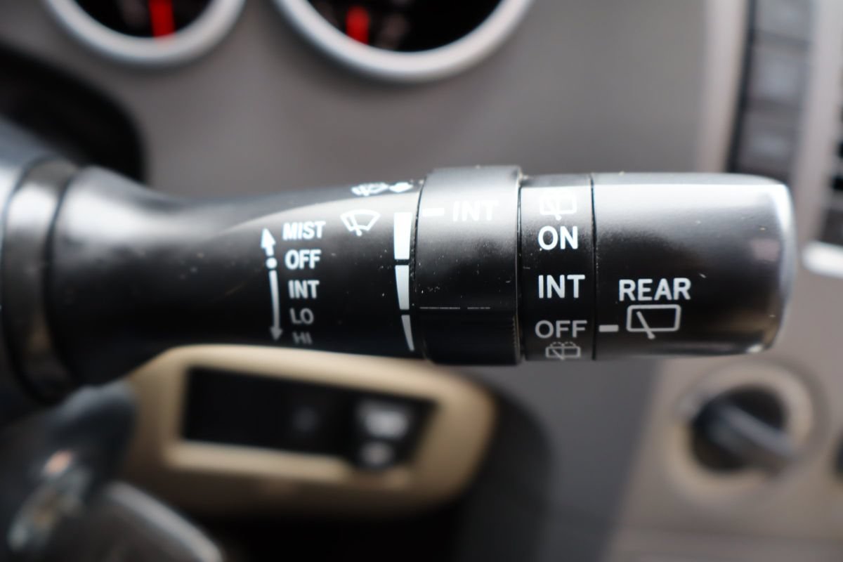 Used 2013 Toyota Sequoia Limited AWD/4WD image 35