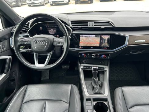 Used 2022 Audi Q3 2.0T Premium Plus w/ Premium Plus Package AWD/4WD image 18