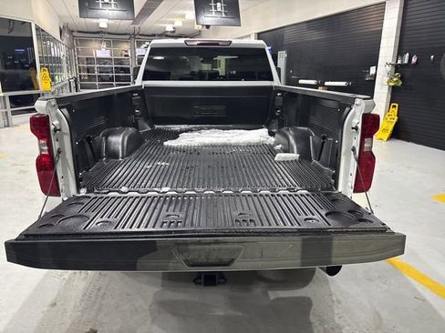 Used 2025 Chevrolet Silverado 2500 LT w/ Convenience Package image 35
