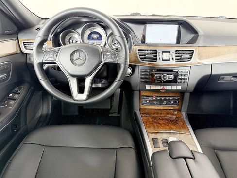 Used 2014 Mercedes-Benz E 350 Sedan image 51