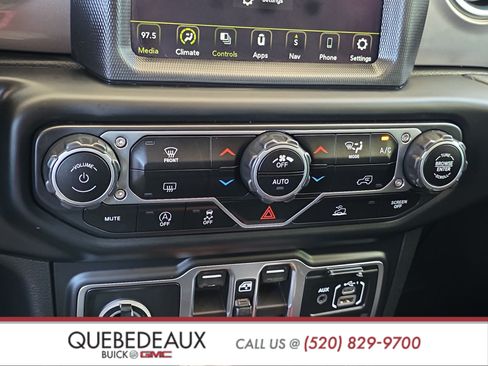 Used 2021 Jeep Wrangler Unlimited Sahara w/ Uconnect 4C Nav & Sound Group AWD/4WD image 19
