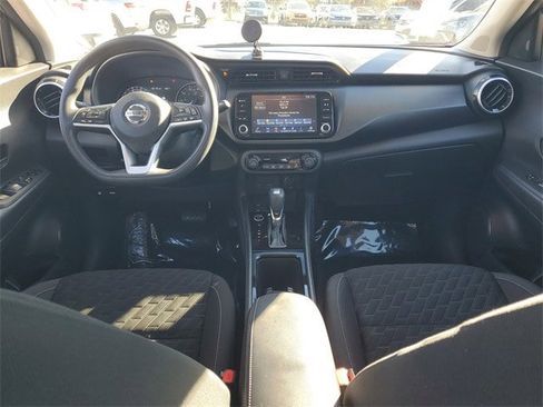 Used 2021 Nissan Kicks SV image 13