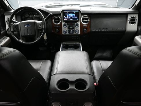 Used 2014 Ford F350 Lariat w/ Lariat Ultimate Package AWD/4WD image 14