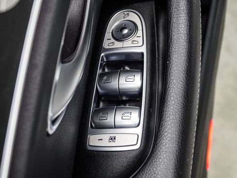Used 2023 Mercedes-Benz E 350 Sedan image 41