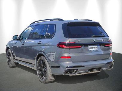New 2027 BMW X7 M60i w/ Executive Package