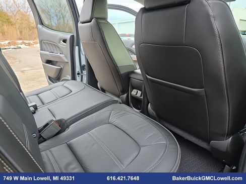 Used 2022 GMC Canyon Denali image 11