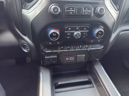 Certified 2021 Chevrolet Silverado 1500 LT Trail Boss w/ Bed Protection Package AWD/4WD image 21