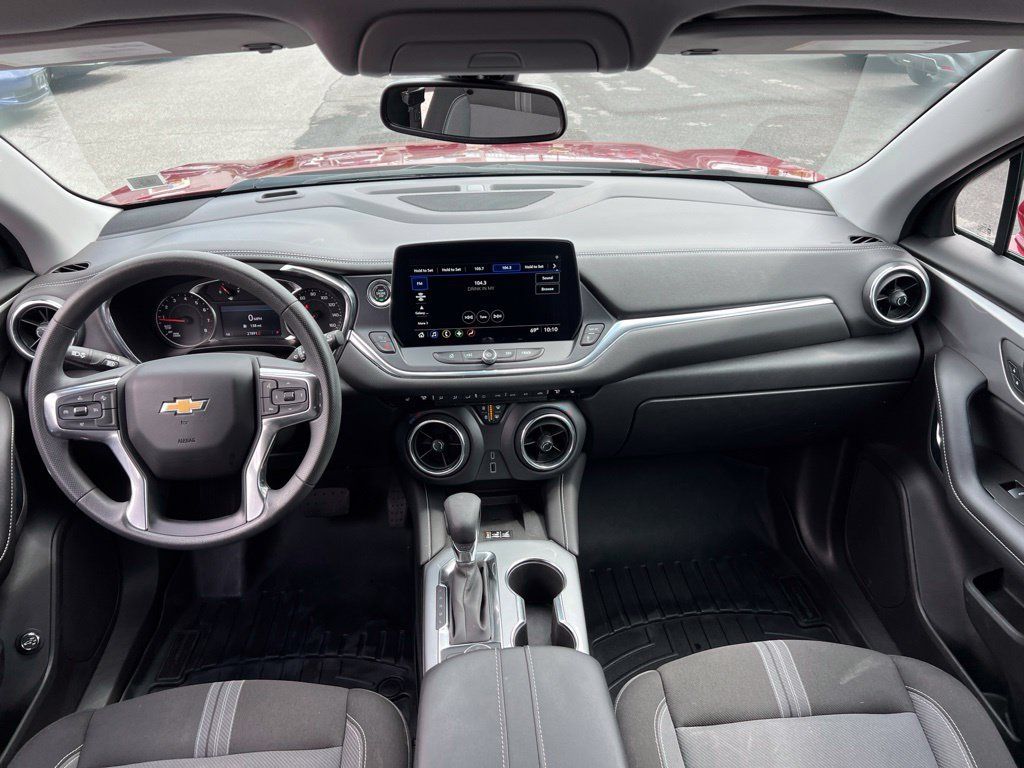 Used 2023 Chevrolet Blazer LT w/ Convenience Package AWD/4WD image 18