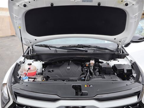 Certified 2023 Kia Sportage X-Line image 10