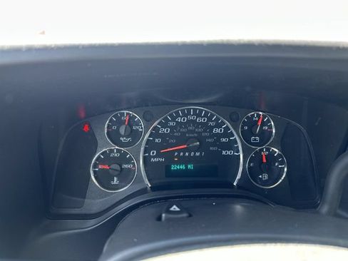 Used 2024 Chevrolet Express 2500 w/ Driver Convenience Package RWD image 12