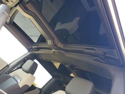 New 2026 GMC Hummer EV SUV AWD/4WD image 14