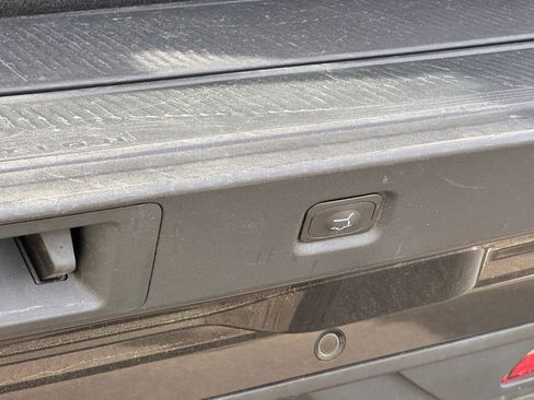 Used 2025 Ford Expedition Active RWD image 45
