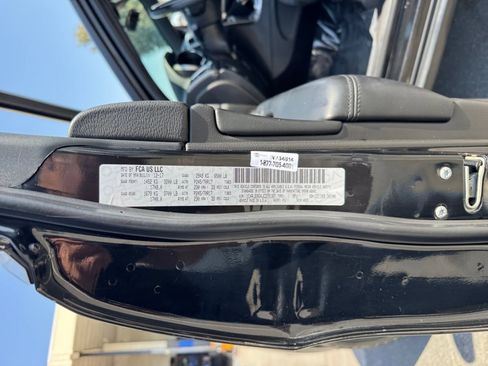 Used 2018 Jeep Grand Cherokee Laredo image 21