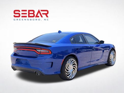 Used 2022 Dodge Charger R/T w/ Blacktop Package RWD image 8