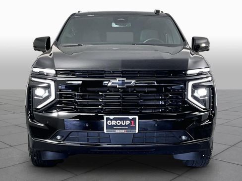 Used 2026 Chevrolet Suburban RST w/ Comfort Package AWD/4WD image 4
