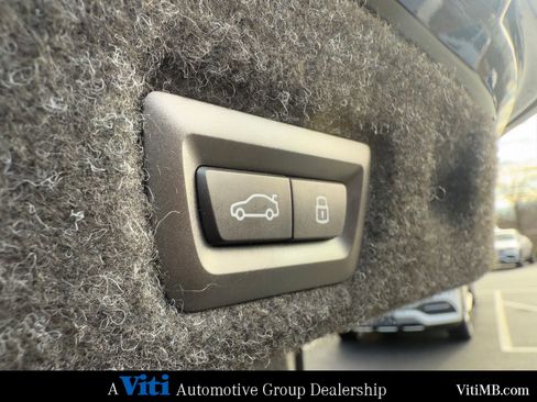 Used 2025 BMW i5 M60 w/ Executive Package image 25