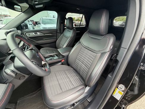Used 2025 Ford Explorer ST-Line w/ Premium Package AWD/4WD image 38