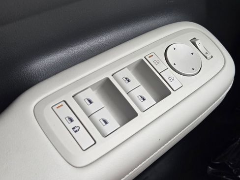 Used 2024 Hyundai Santa Fe SEL FWD image 27