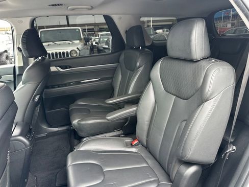 Used 2022 Hyundai Palisade SEL w/ Premium Package image 15