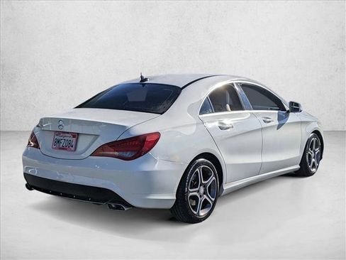 Used 2014 Mercedes-Benz CLA 250 image 5