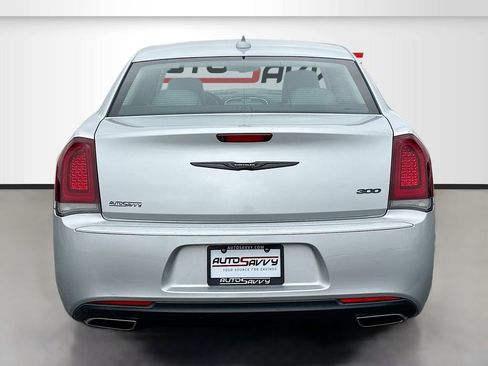 Used 2021 Chrysler 300 Touring w/ Sport Appearance Package image 6