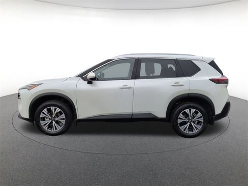 Used 2022 Nissan Rogue SV w/ SV Premium Package image 8
