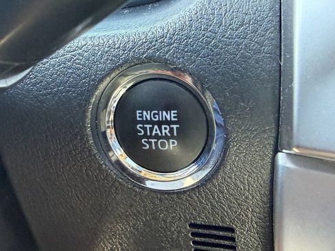Used 2024 Toyota 4Runner Limited AWD/4WD image 30