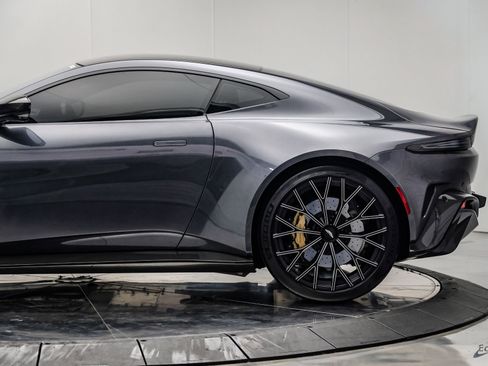 Used 2023 Aston Martin V12 Vantage RWD image 11