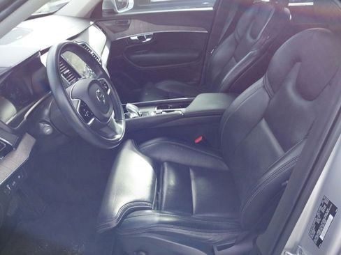 Used 2022 Volvo XC90 T8 Inscription w/ Advanced Package AWD/4WD image 5