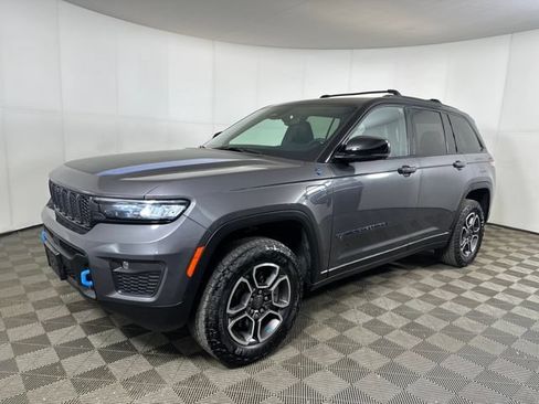 Used 2022 Jeep Grand Cherokee Trailhawk AWD/4WD image 8