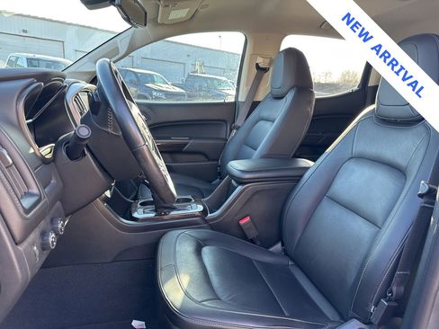 Used 2022 GMC Canyon Elevation w/ Elevation Premium Package image 16