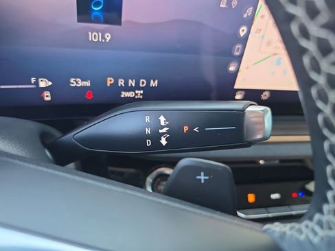 Certified 2025 Buick Envision Sport Touring image 22